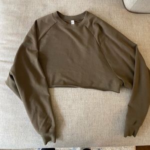 Alo Double Take Pullover Cropped Sweatshirt